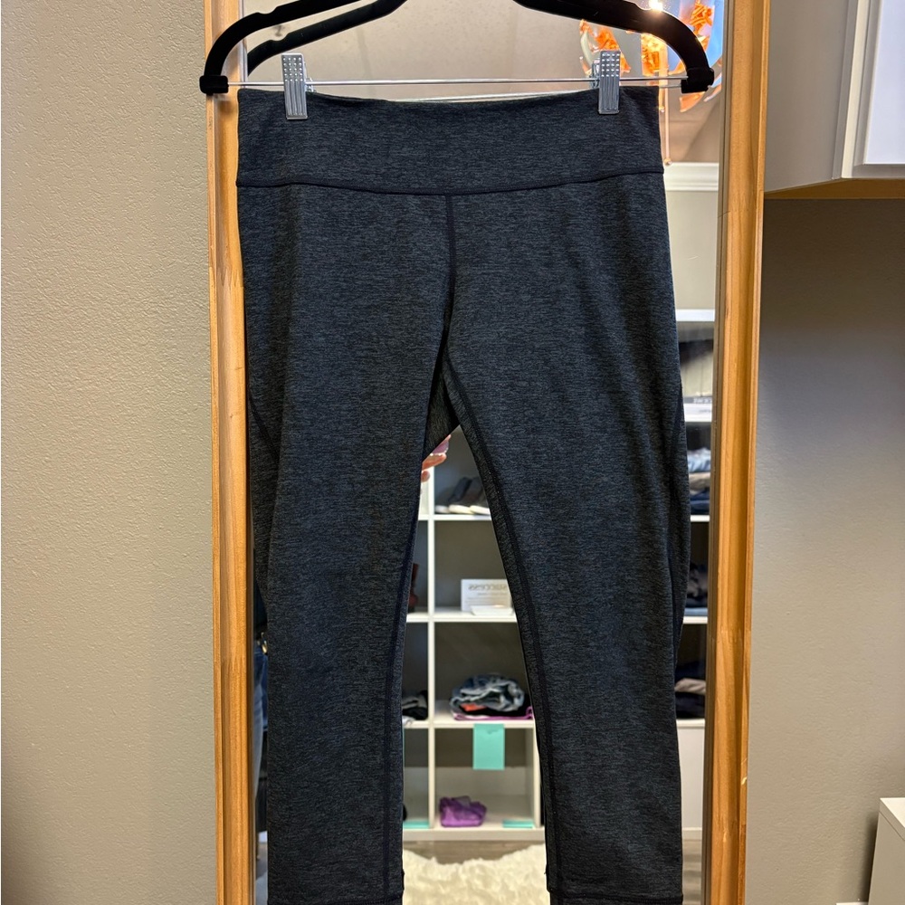 Zella Charcoal Capri Leggings-Size S